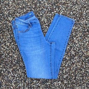 Light Wash Old Navy Super Skinny Jeans